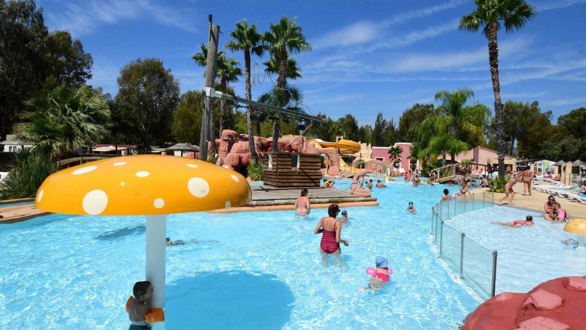 Camping 4 Etoiles - Parc Aquatique - Efacfc *