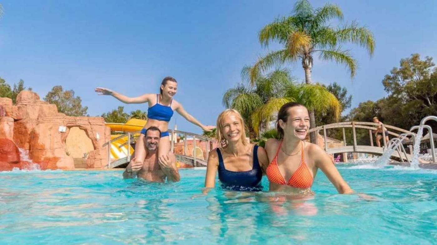 Camping 4 Etoiles - Parc Aquatique - Efacfc Hyères